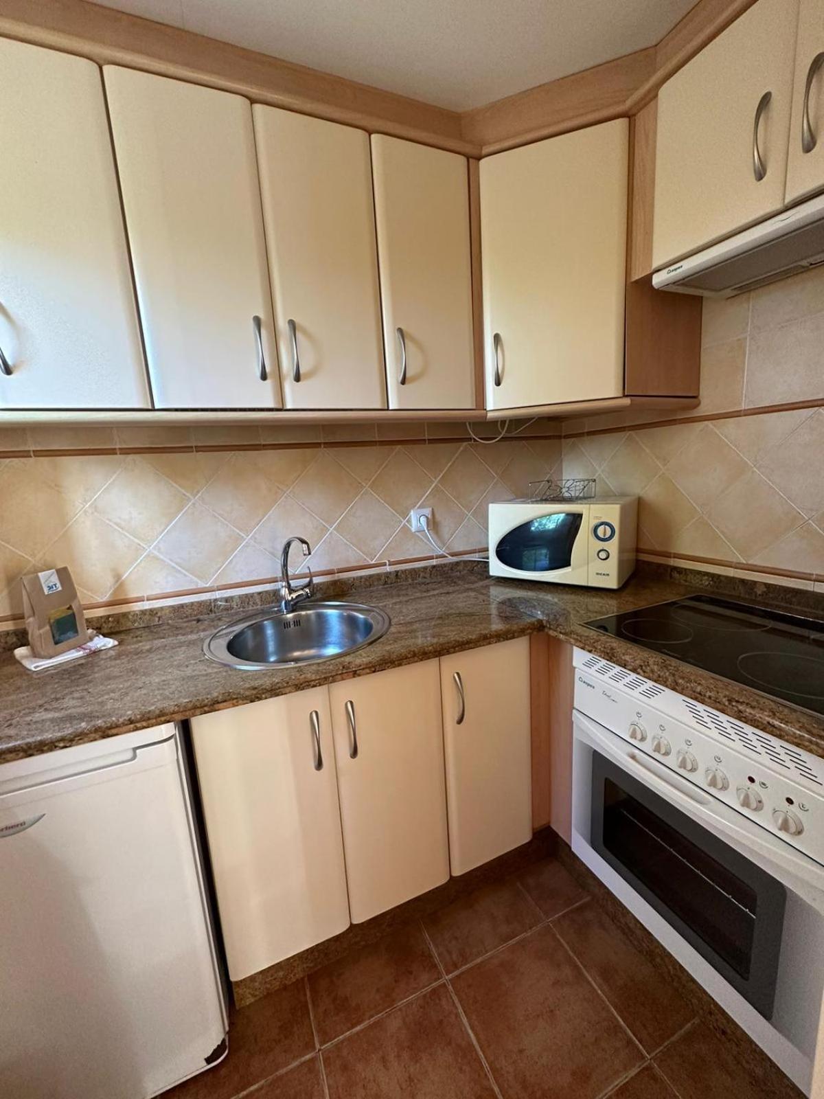 Bonito Apartamento En Primera Linea De Playa Ісла-Канела Екстер'єр фото